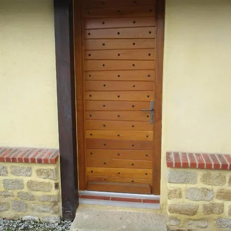 Chez Bari Villa Bourbon-l'Archambault Exterior photo