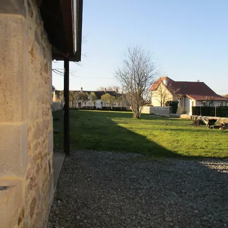Chez Bari Villa Bourbon-l'Archambault Exterior photo